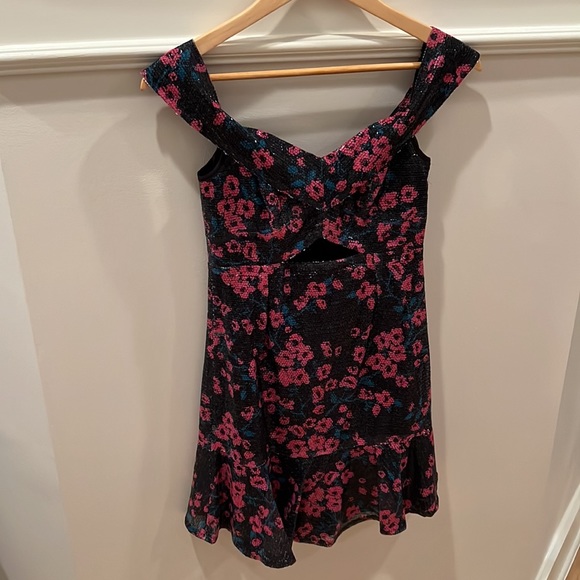 WAYF Janet Sequin Dress Purple Floral Sz XS - Picture 4 of 9